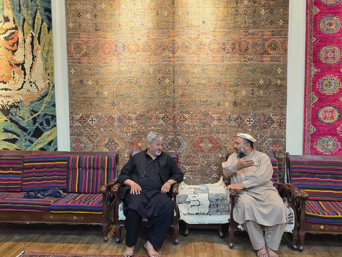 Where to Buy a Hand-Knotted Rug in the United States: An Honest Landscape