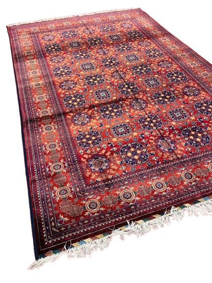 nan handwoven handwoven rug, traditional pattern, wool, detail view