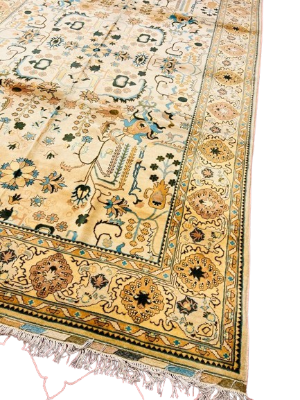 nan handwoven handwoven rug, traditional pattern, wool, detail view