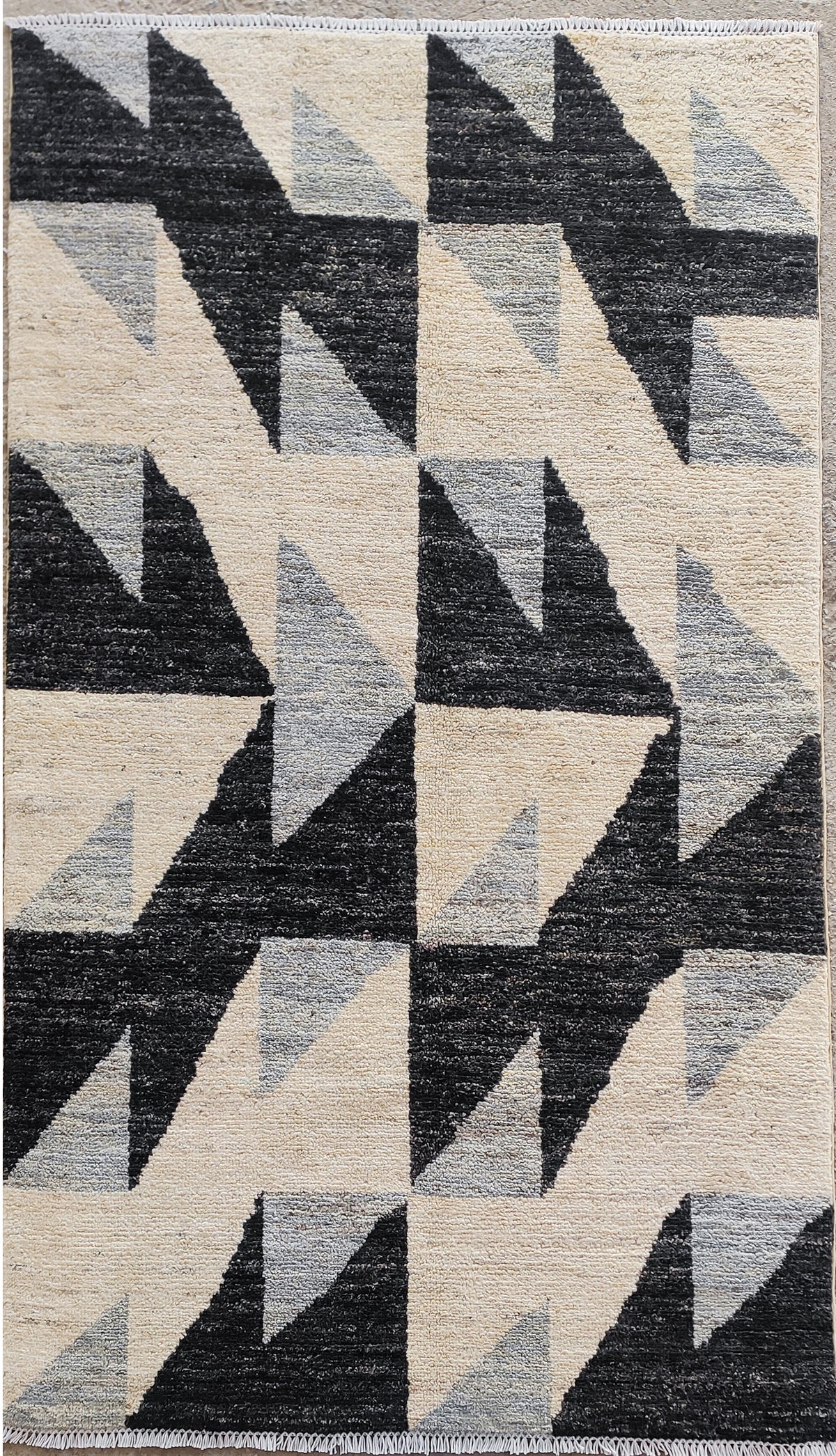 Modern Handwoven Contemporary Rug 3.6'ft x 5.4'ft