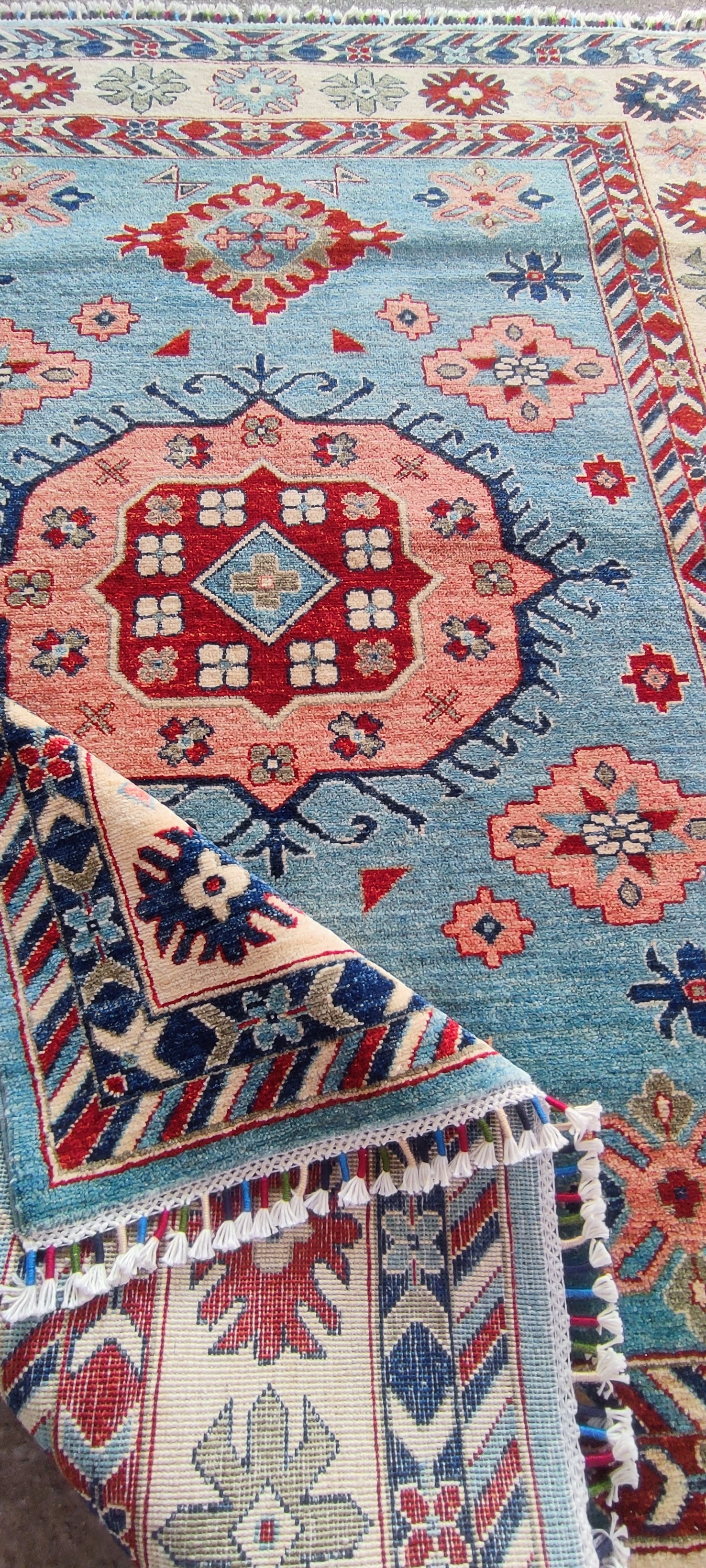 6.4′ × 4.10′ Mamluk Rug – Hand-Knotted Wool | Afghan Artisan Craftsmanship | Luxury Oriental Area Rug · nan handwoven handwoven rug, traditional pattern, wool, detail view
