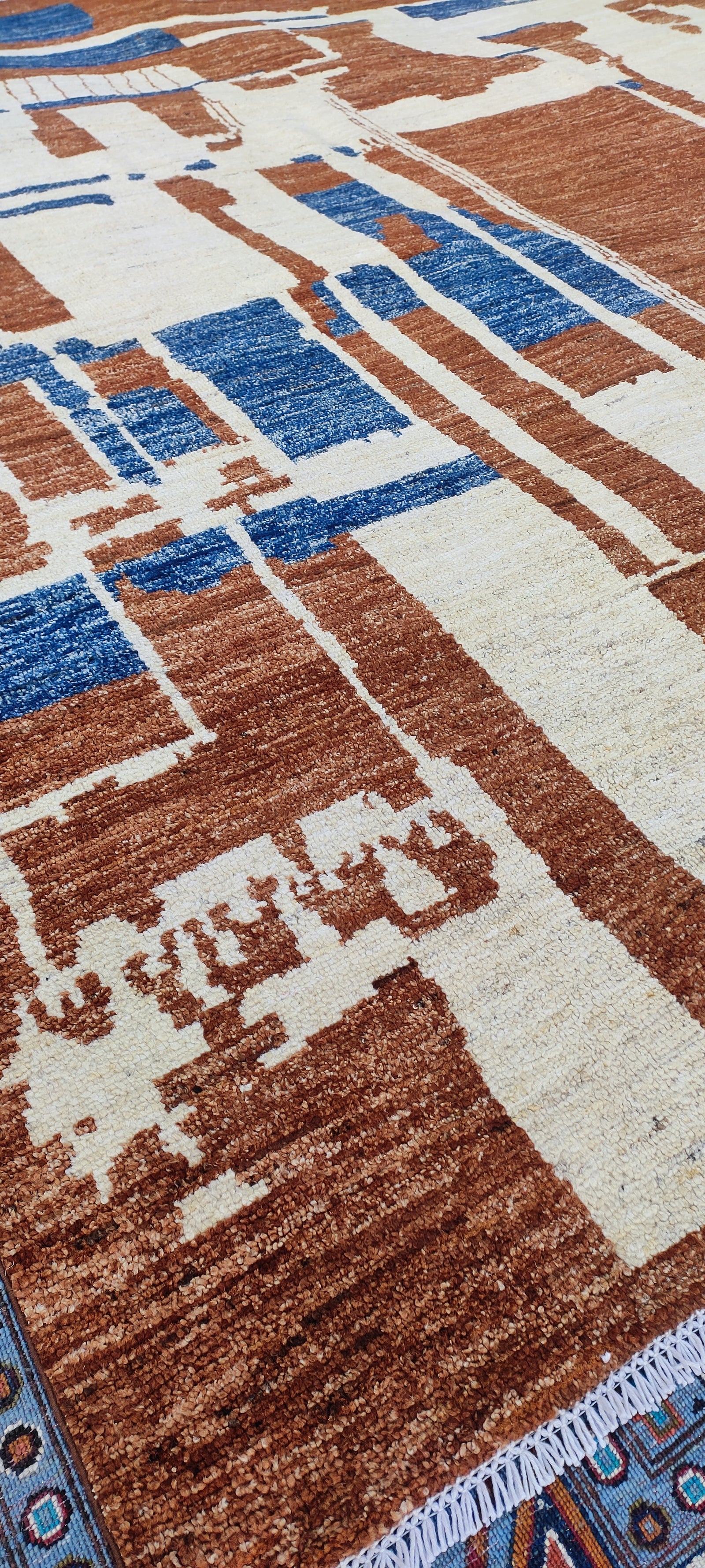 9.8′ × 6.1′ Modern Contemporary Rug – Handwoven Wool | Artisan Craftsmanship | Luxury Designer Area Rug · 9.8′ × 6.1′ Modern Contemporary Rug – Handwoven Wool | Artisan Craftsmanship | Luxury Designer Area Rug