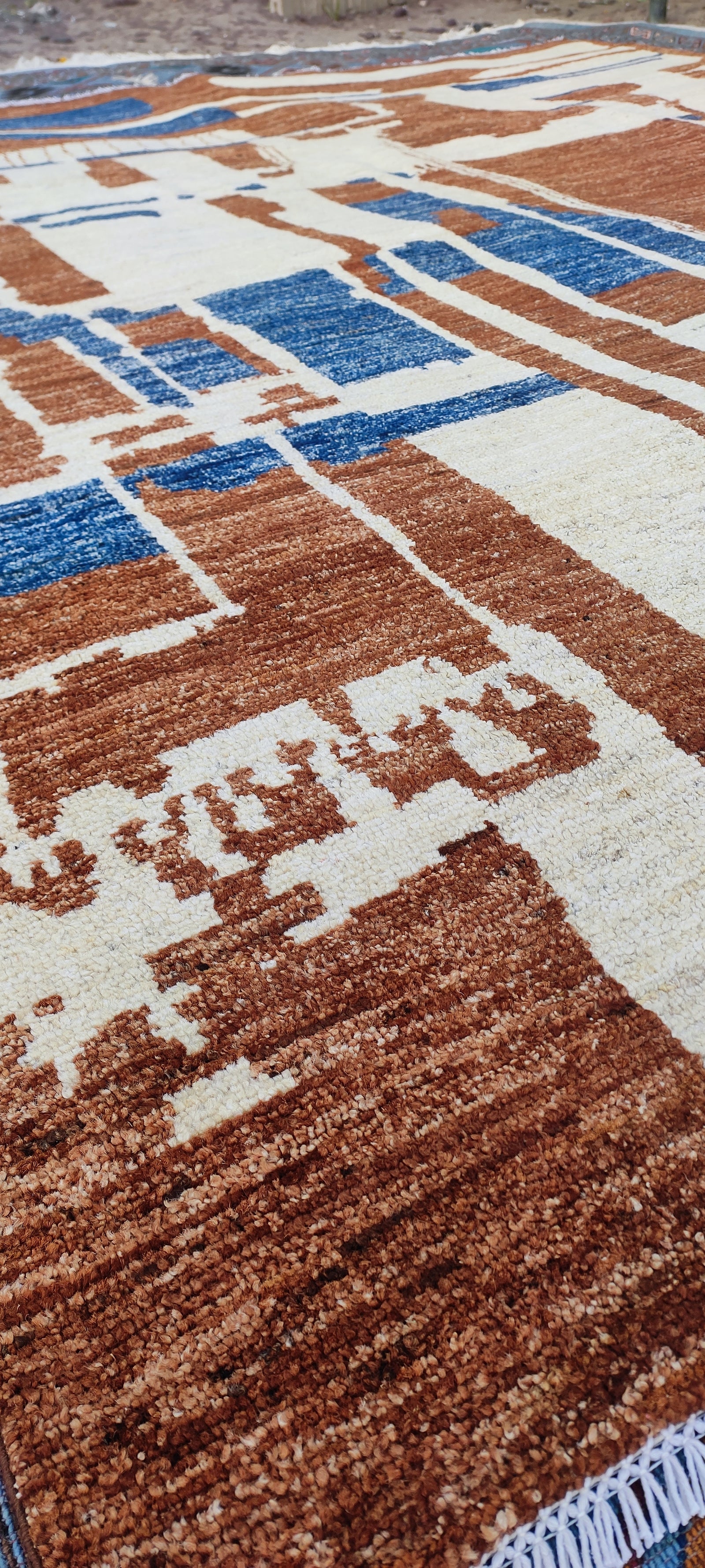 9.8′ × 6.1′ Modern Contemporary Rug – Handwoven Wool | Artisan Craftsmanship | Luxury Designer Area Rug · 9.8′ × 6.1′ Modern Contemporary Rug – Handwoven Wool | Artisan Craftsmanship | Luxury Designer Area Rug