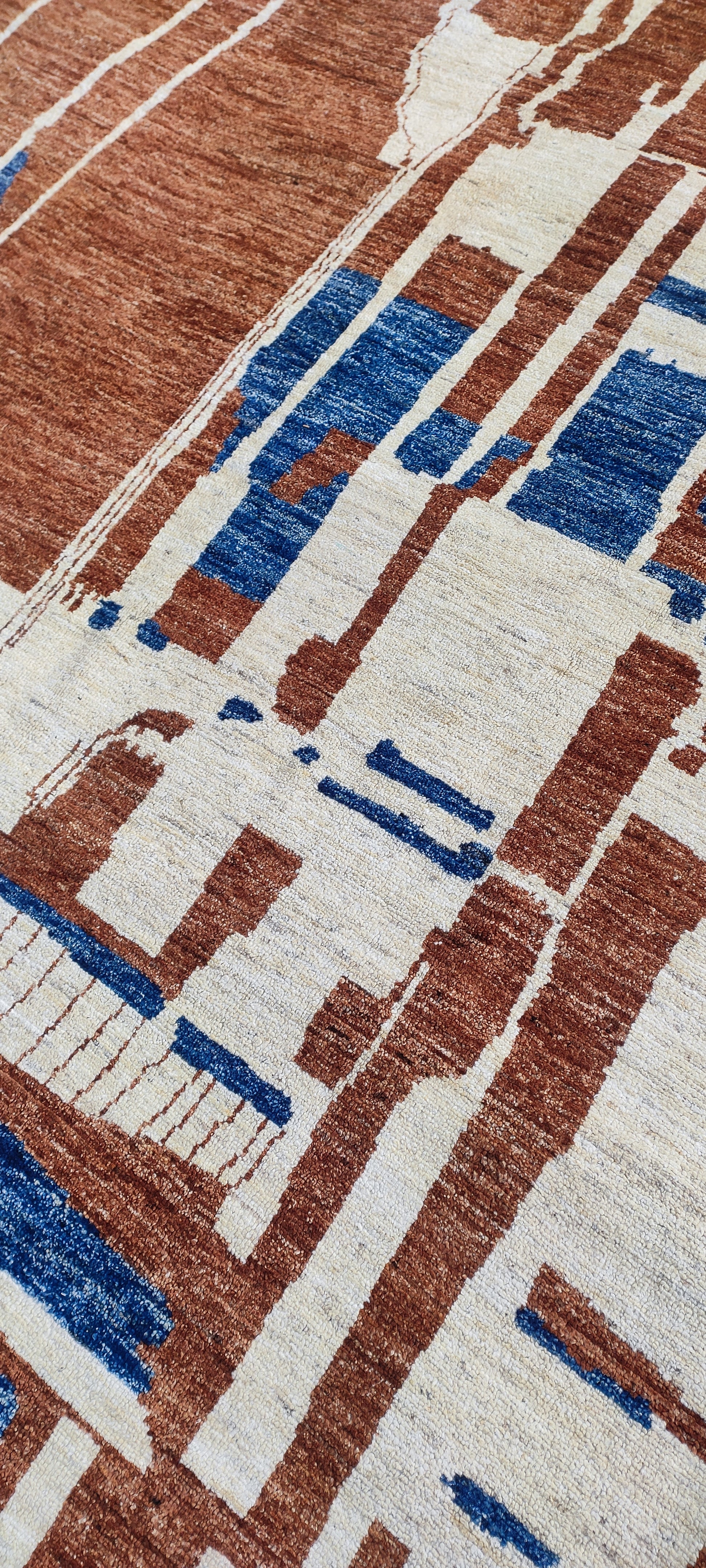 nan handwoven handwoven rug, traditional pattern, wool, detail view
