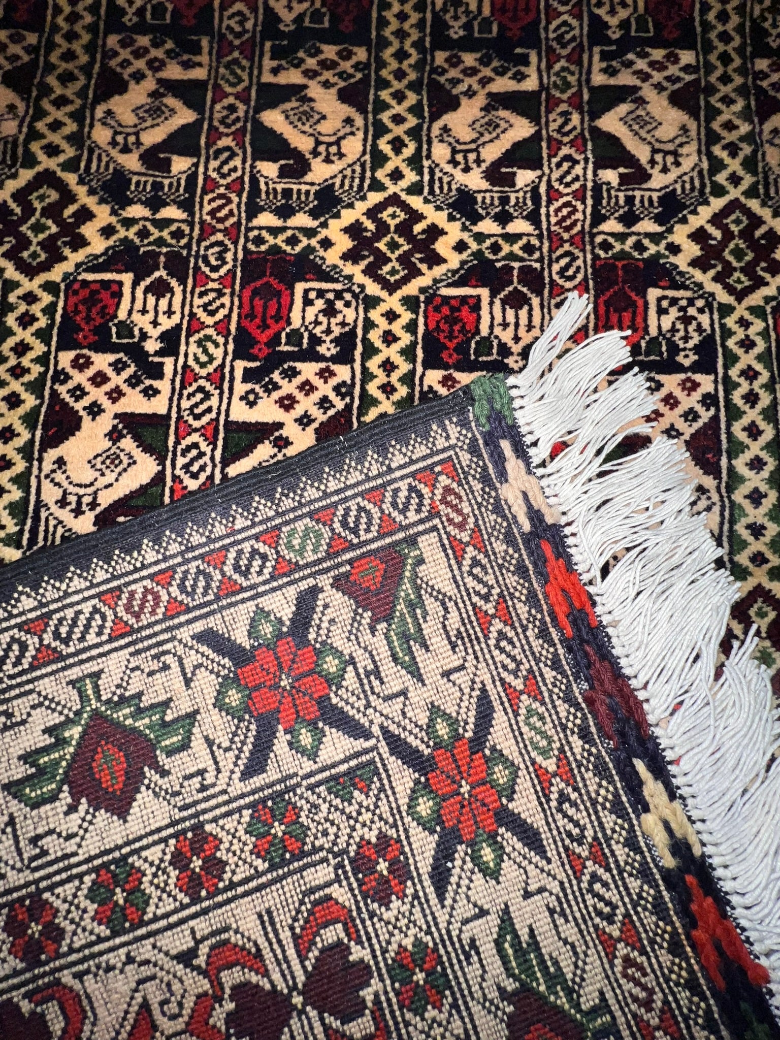 nan handwoven handwoven rug, traditional pattern, wool, detail view