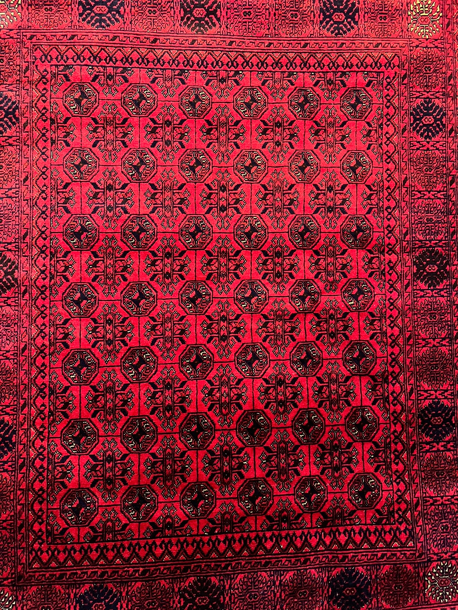 nan handwoven handwoven rug, traditional pattern, wool, detail view