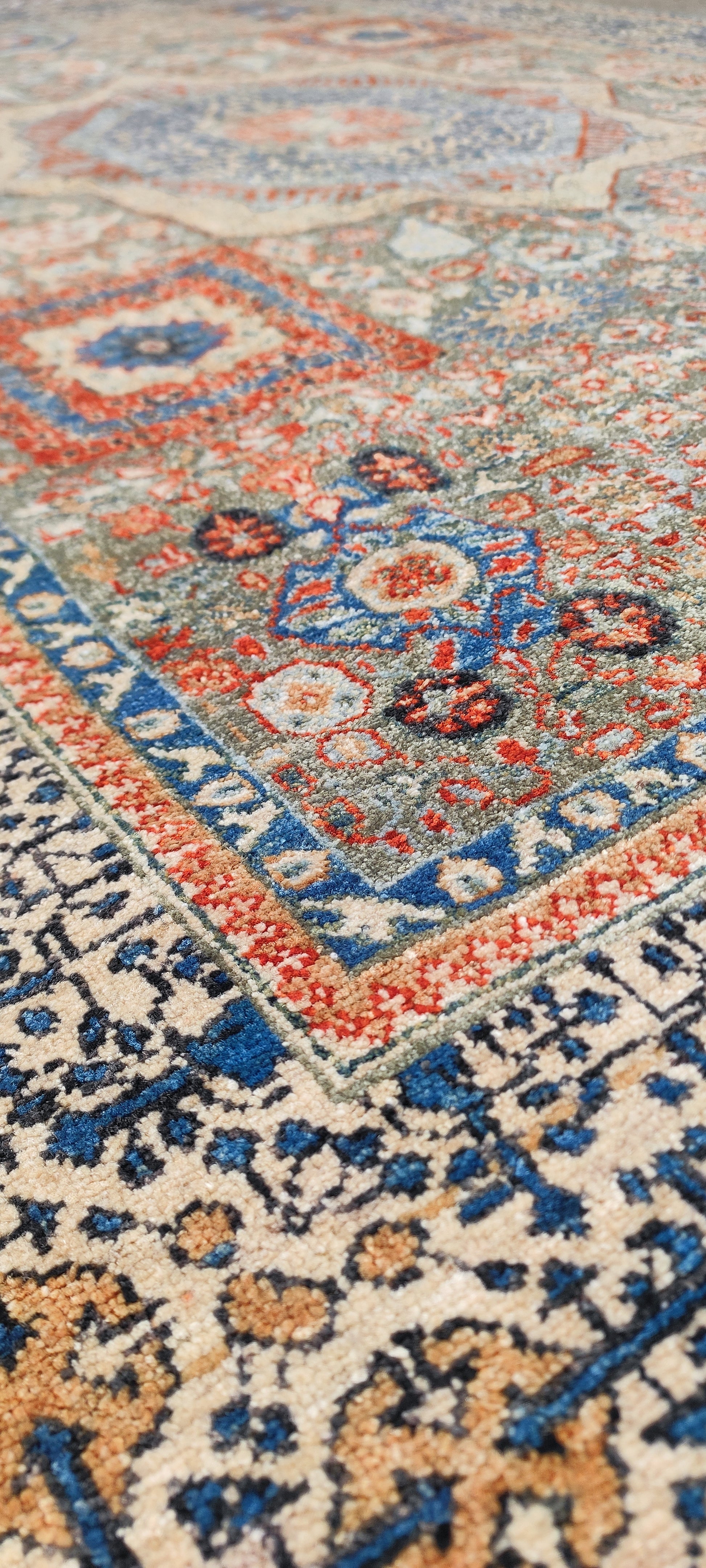 nan handwoven handwoven rug, traditional pattern, wool, detail view