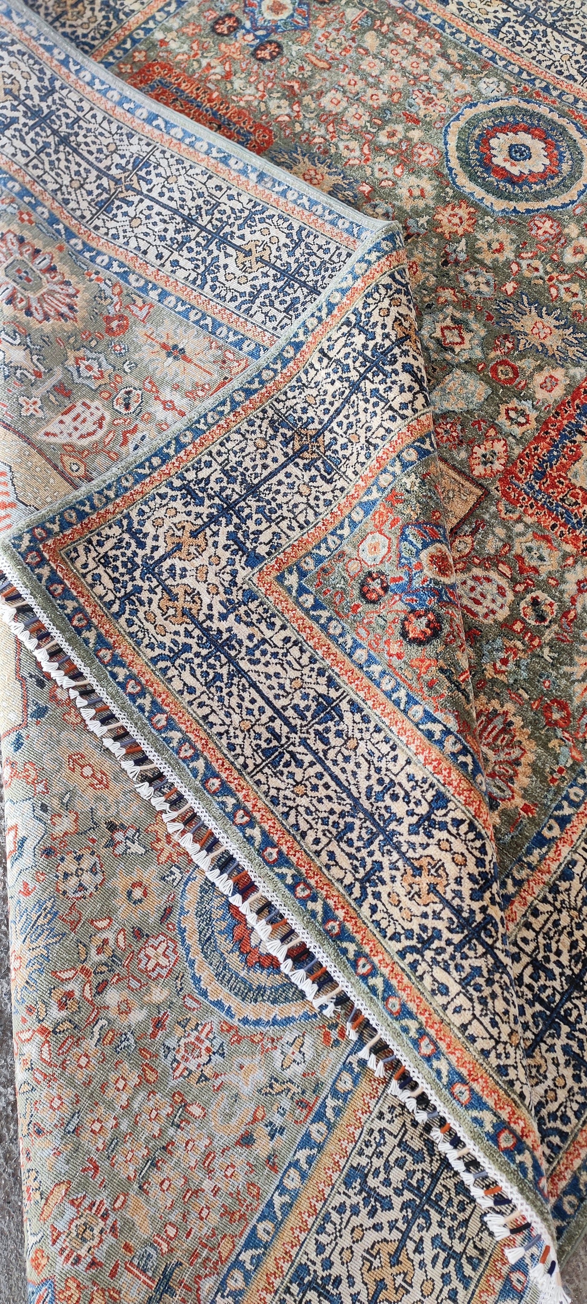 nan handwoven handwoven rug, traditional pattern, wool, detail view