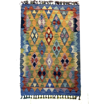 Handwoven Kilim Tribal Rug 2’6’’ X 3’9’’ handwoven Rug rug, traditional pattern, wool, full view