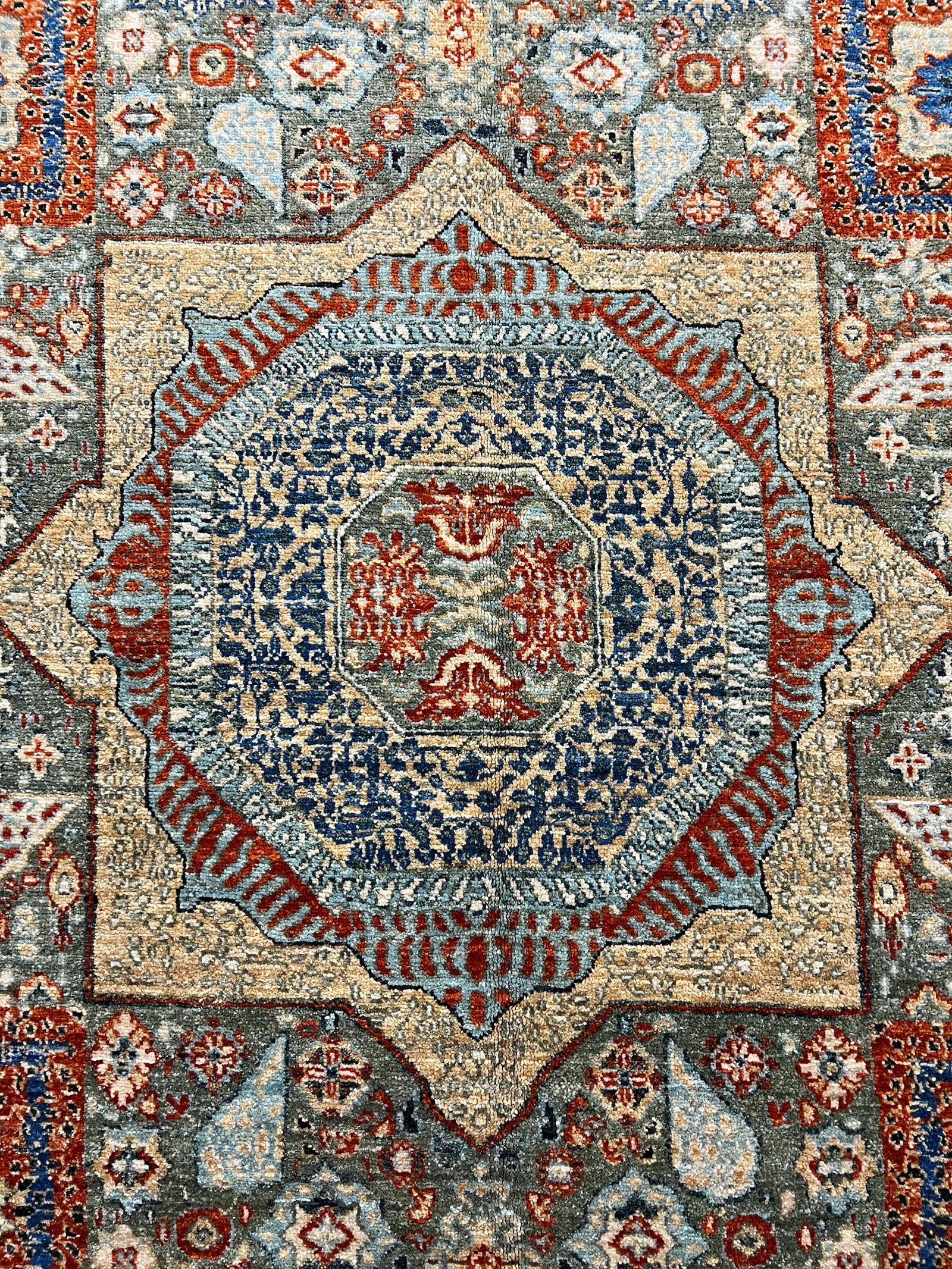 7.9′ × 5.8′ Mamluk Rug – Hand-Knotted Wool | Afghan Artisan Craftsmanship | Luxury Oriental Area Rug · Afghan Mamluk rug hand-knotted wool detail closeup artisan Oriental craftsmanship

