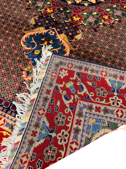 nan handwoven handwoven rug, traditional pattern, wool, detail view