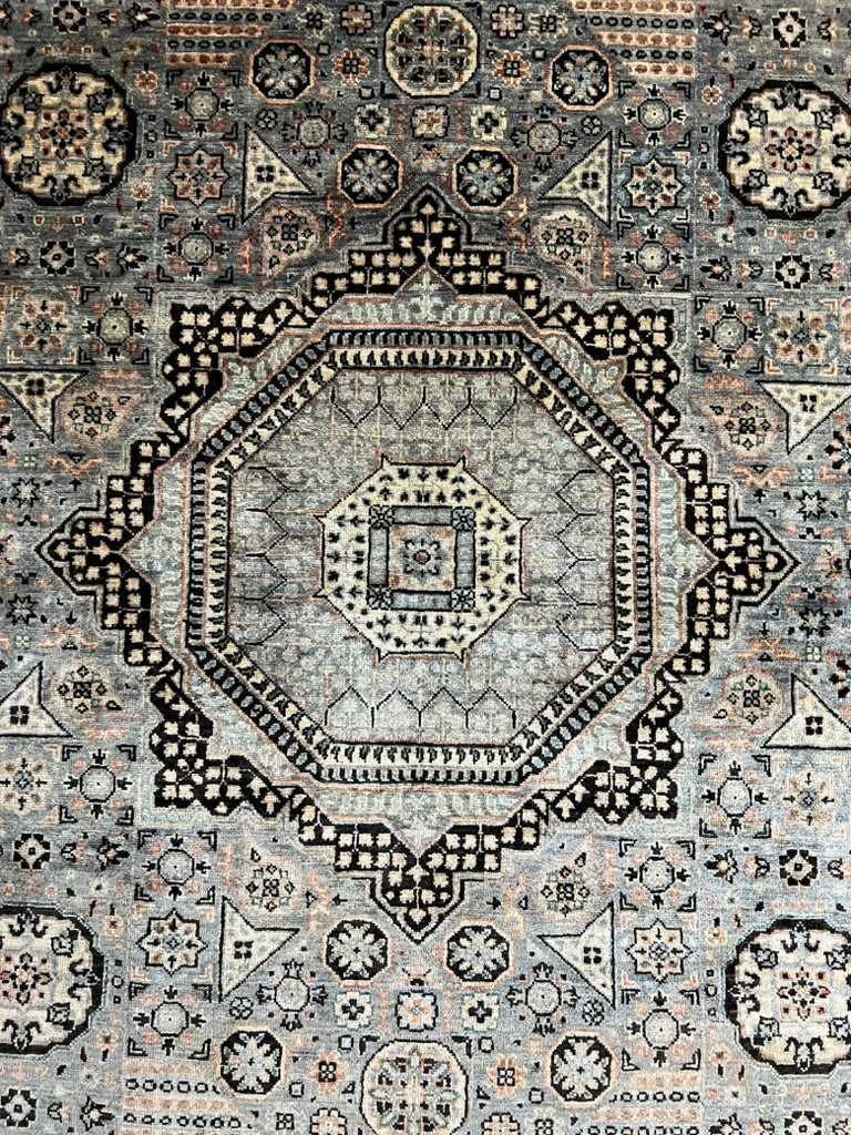 Mamluk Luxury Hand-Knotted Wool Rug – 7′10″ × 5′7″ | Afghan Craftsmanship · Mamluk wool rug close-up - premium Ghazni wool texture and natural dyes