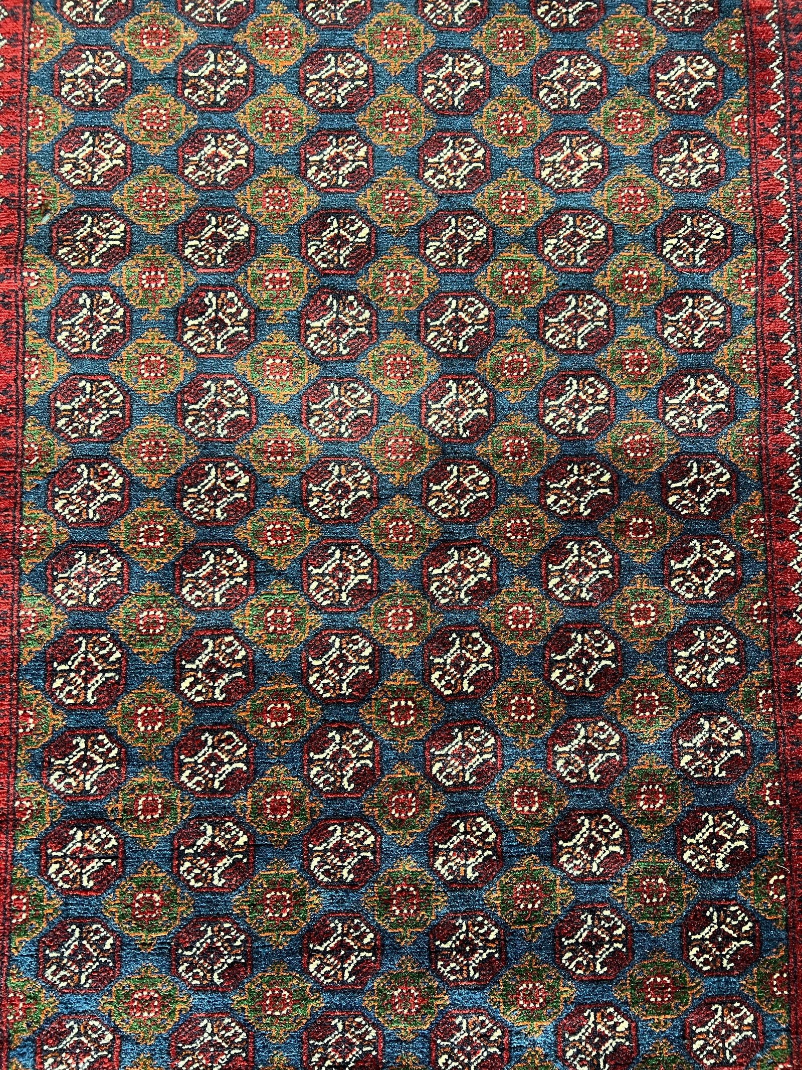 5′ × 3.4′ Luxury Tribal Rug – Hand-Knotted Wool | Heritage Artisan Craftsmanship | Premium Oriental Collector’s Area Rug · Close-up of the weave and pattern detail on the Tribal rug.